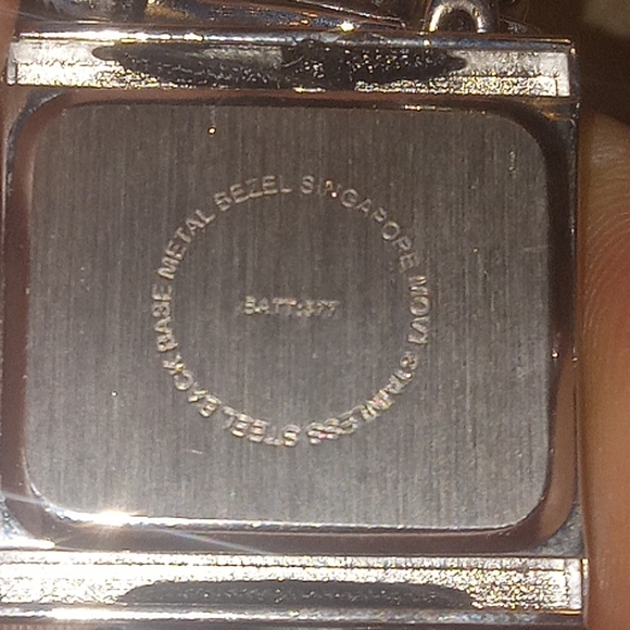 Women's stainless steel watch - Picture 4 of 4